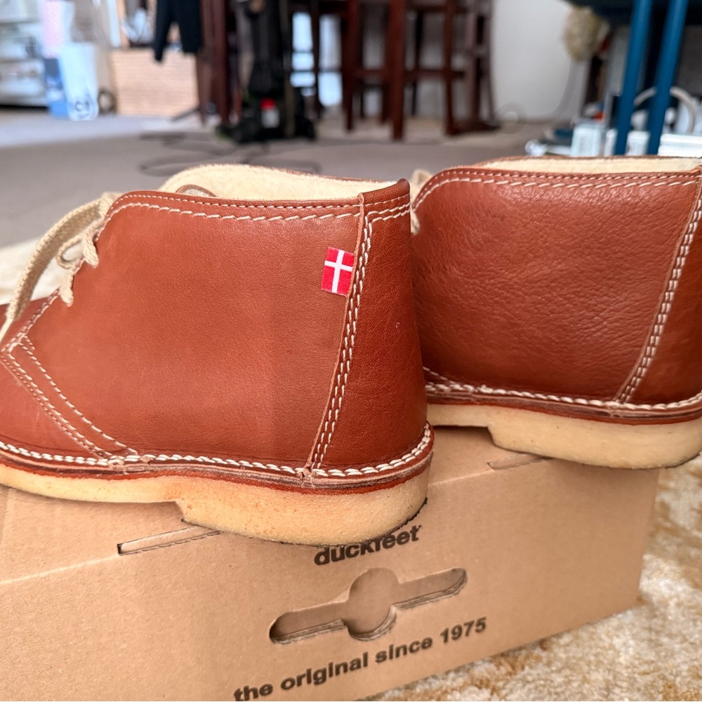 Classic Brown Leather Ankle Boots - Picture 3 of 8